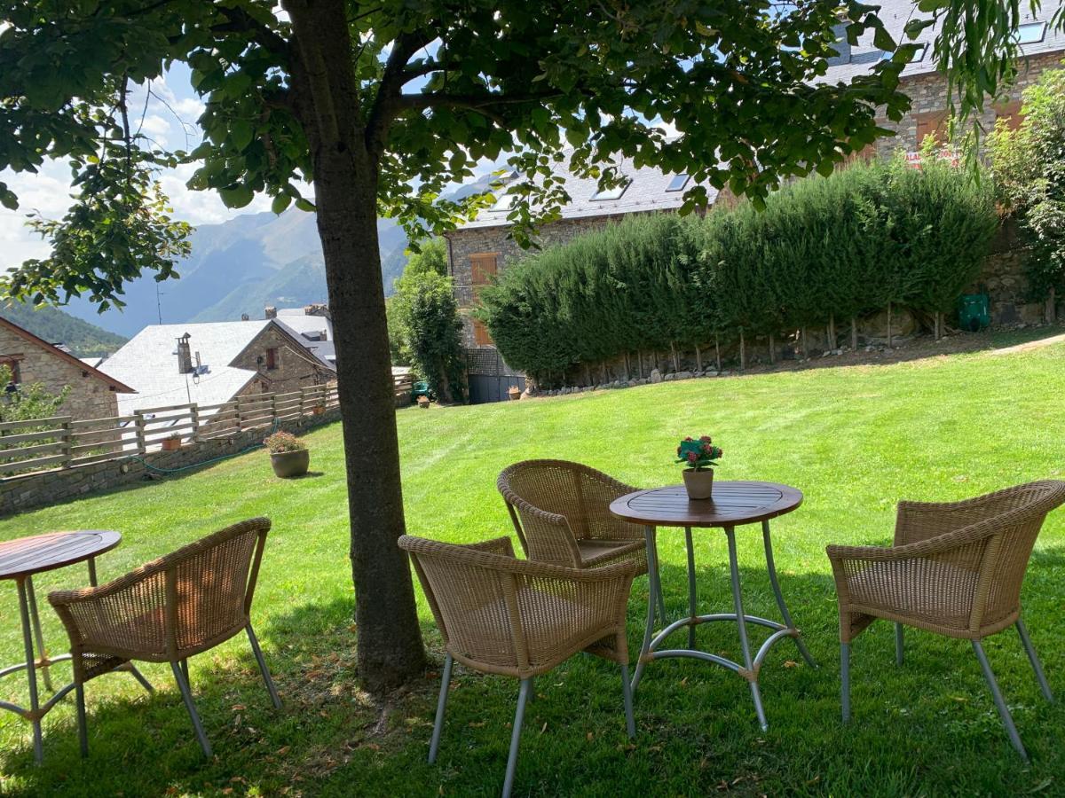 El Xalet De Tauell Hotel Rural Exterior foto