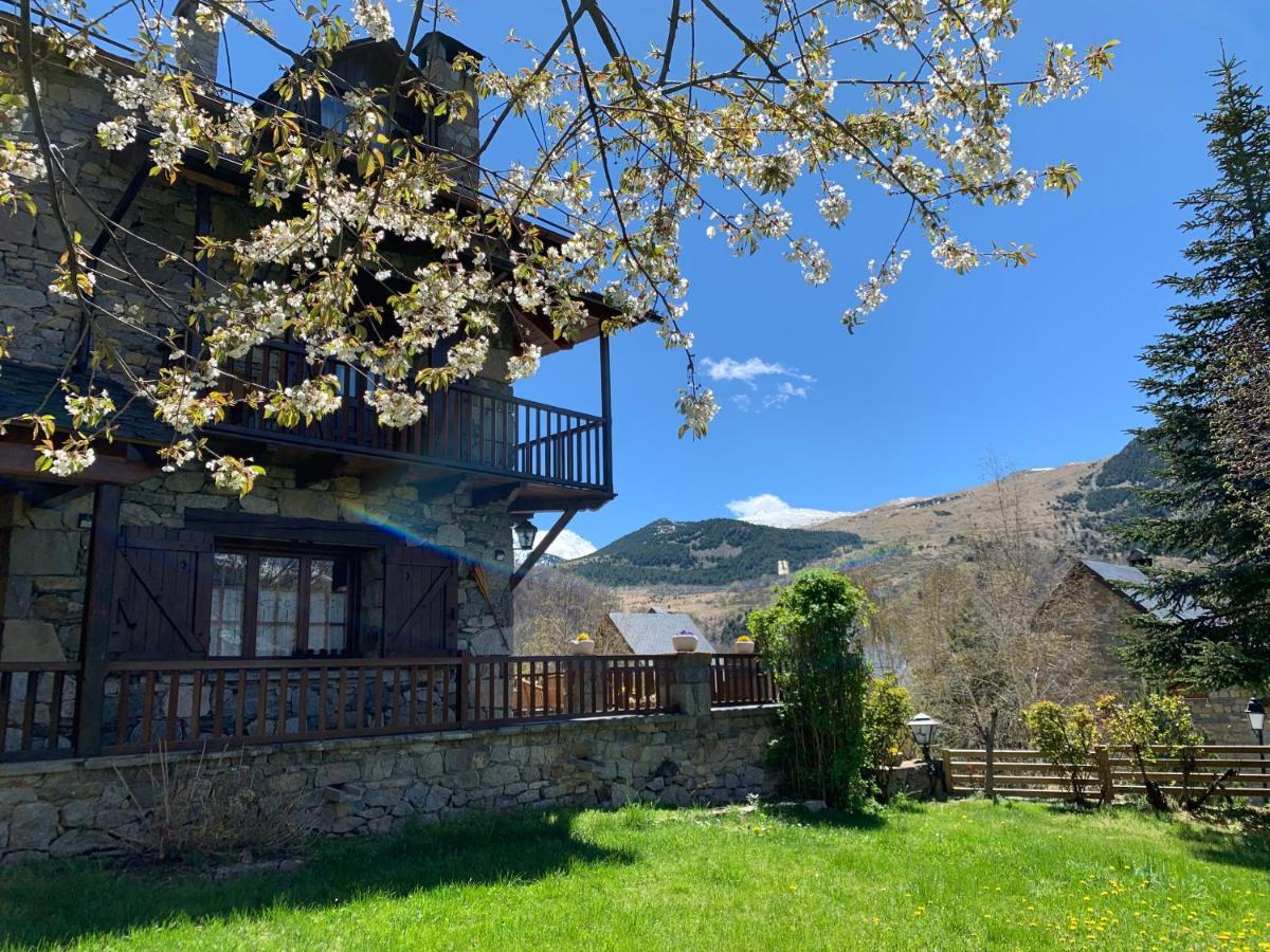 El Xalet De Tauell Hotel Rural Exterior foto