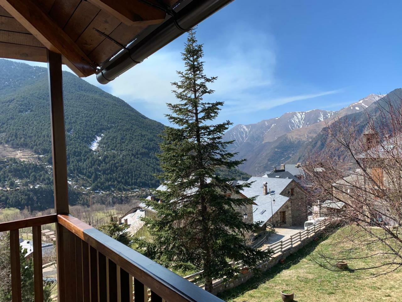 El Xalet De Tauell Hotel Rural Exterior foto